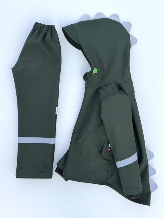 Zaļš ar gaismu atstarojošām spuriņām